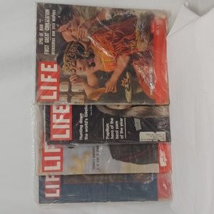 Vintage Life Magazine Issues, Set of 5.